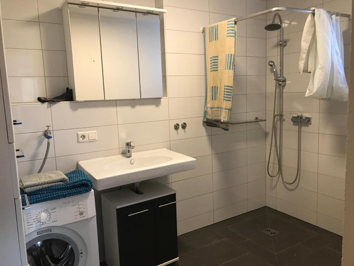 Helle & Ruhige Wohnung In Neu-Ulm Buitenkant foto